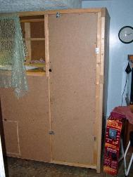 Predators come at iguanas from above. Avoid scaring your iguana by using a door